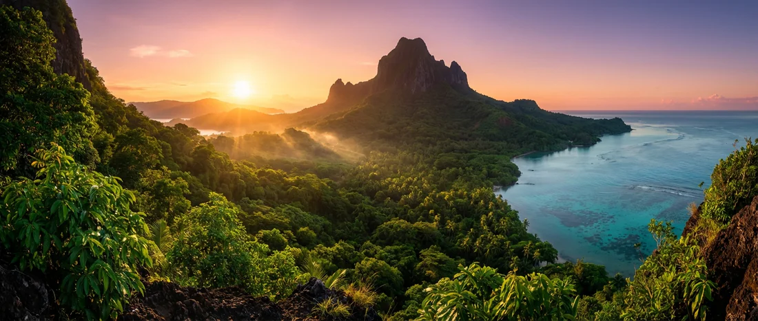Paysage verdoyant de Mayotte avec la vue sur le Mont Choungui.